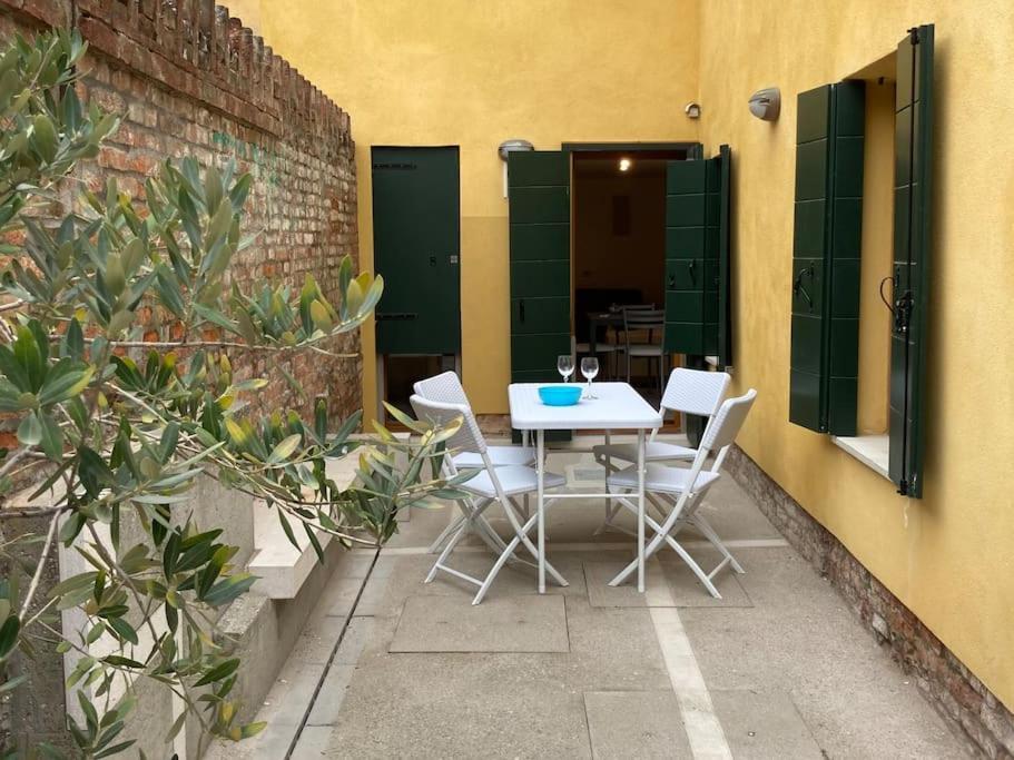 Appartamento Tre Archi Con Corte Privata 威尼斯 外观 照片