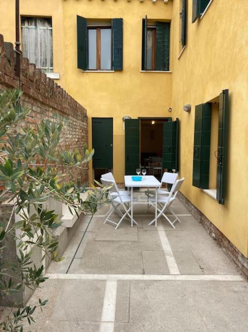Appartamento Tre Archi Con Corte Privata 威尼斯 外观 照片